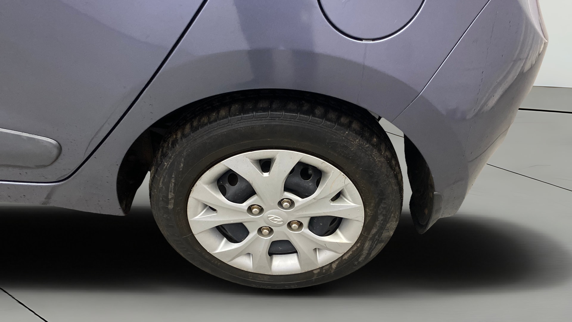 View 2014 Hyundai Grand i10 Sportz 1.2 Kappa Image 11 Used 2014 Hyundai Grand i10 Sportz 1.2 Kappa Image 11