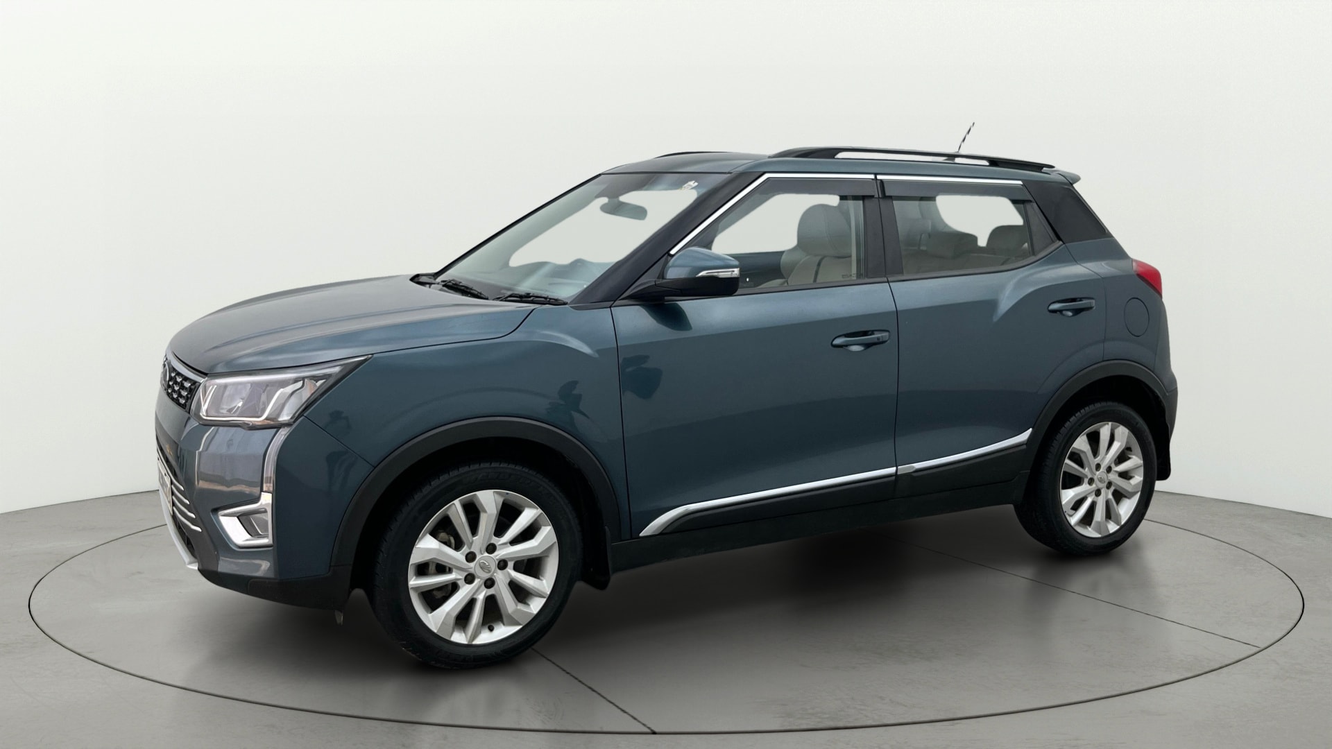 Used 2021 Mahindra XUV300 Used 2021 Mahindra XUV300