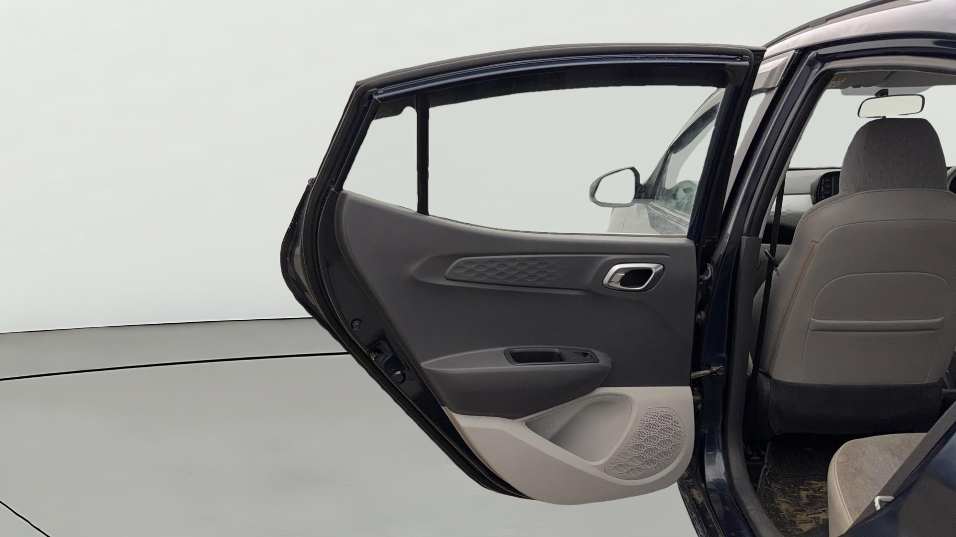 View 2020 Hyundai Grand i10 Nios Sportz Petrol AMT Image 14 Used 2020 Hyundai Grand i10 Nios Sportz Petrol AMT Image 14