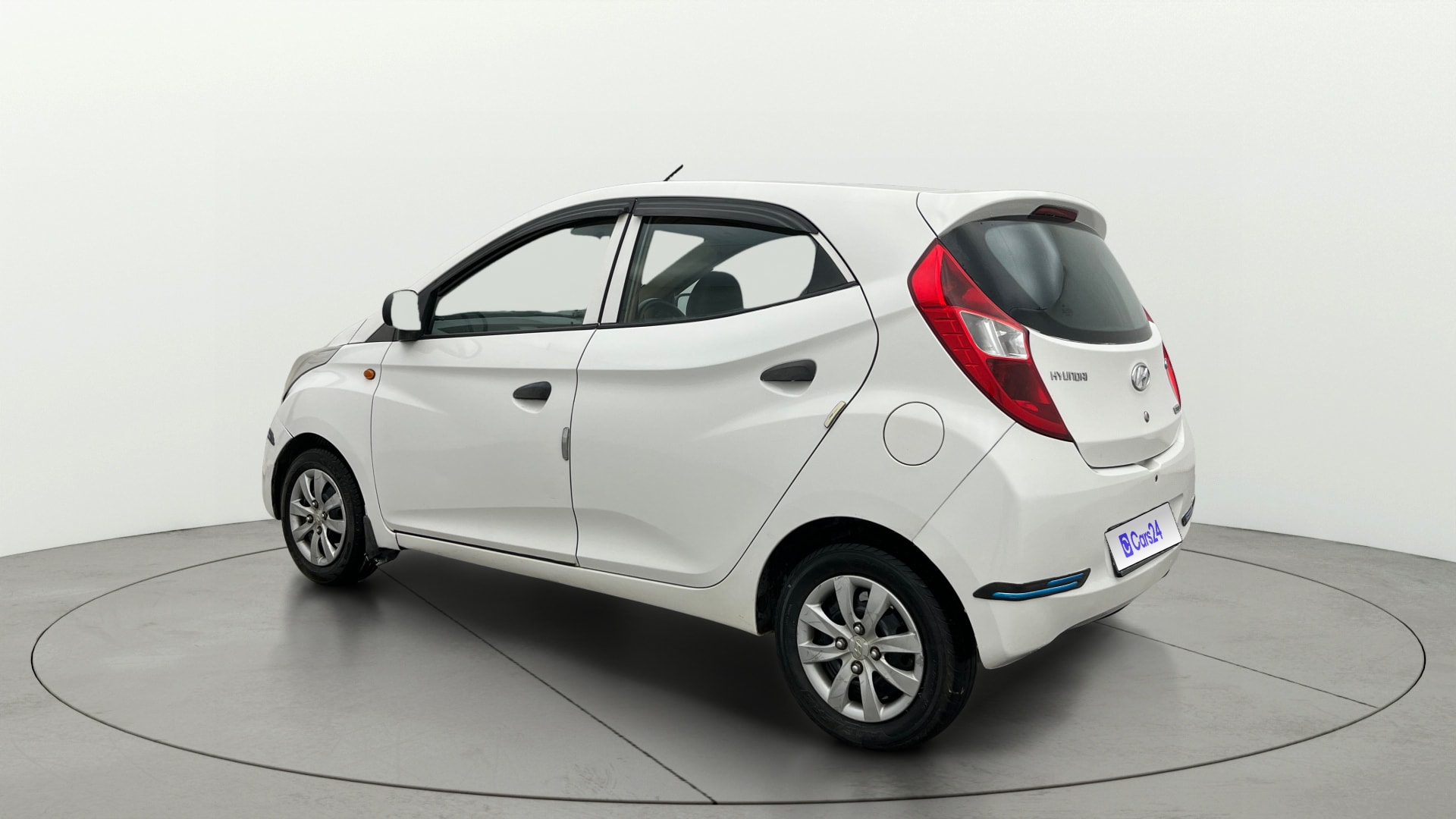 View 2013 Hyundai EON Magna Plus Image 2 Used 2013 Hyundai EON Magna Plus Image 2