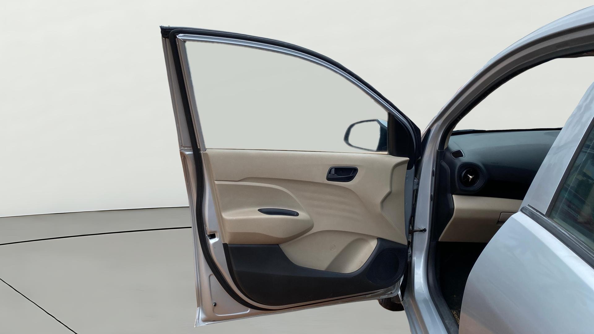 View 2022 Hyundai New Santro D-Lite Petrol Image 30 Used 2022 Hyundai New Santro D-Lite Petrol Image 30