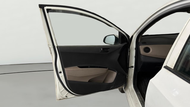View Hyundai Grand i10 Image 31 Used Hyundai Grand i10 Image 31