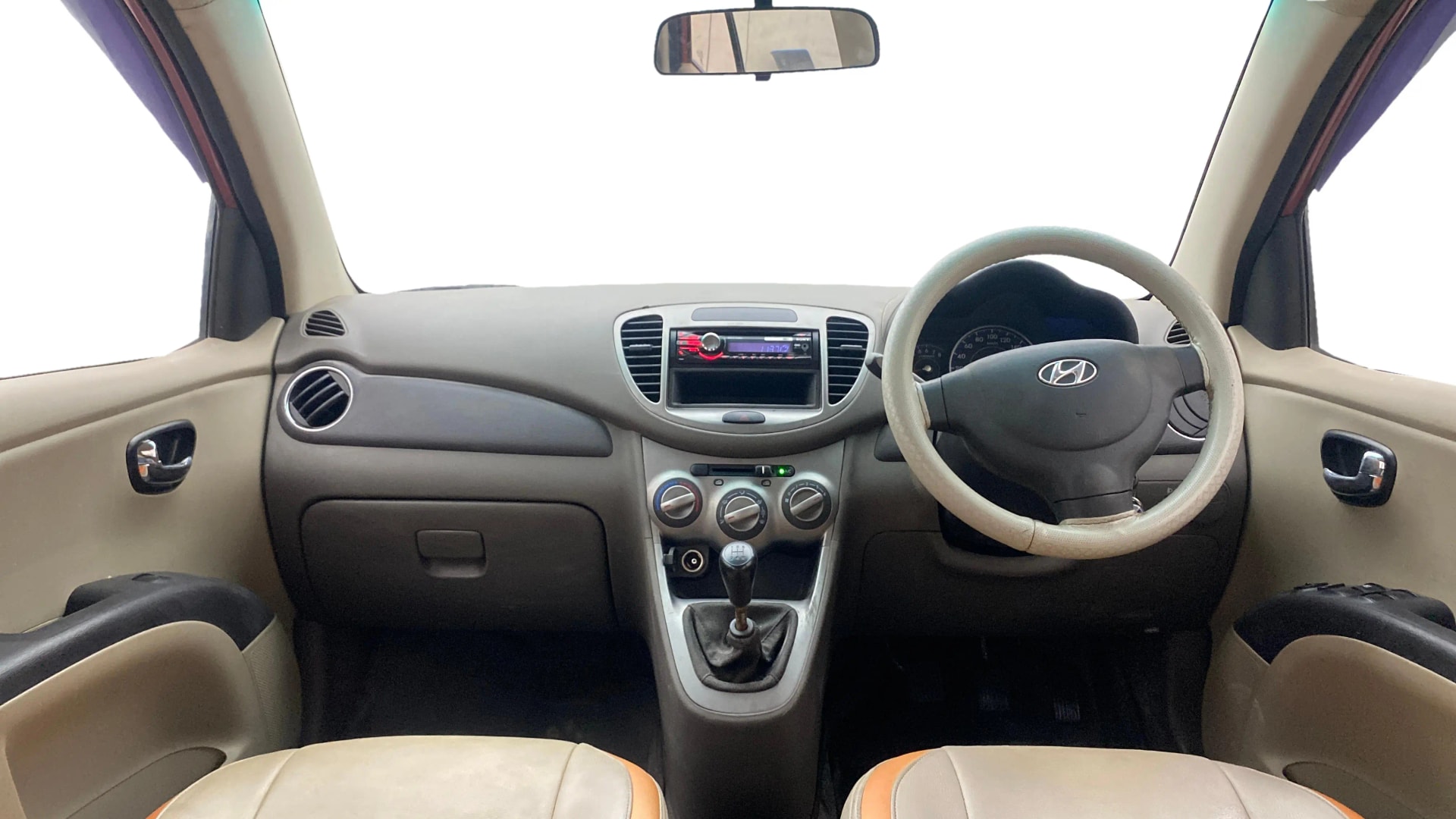 View 2013 Hyundai i10 1.2 Magna MT Image 15 Used 2013 Hyundai i10 1.2 Magna MT Image 15