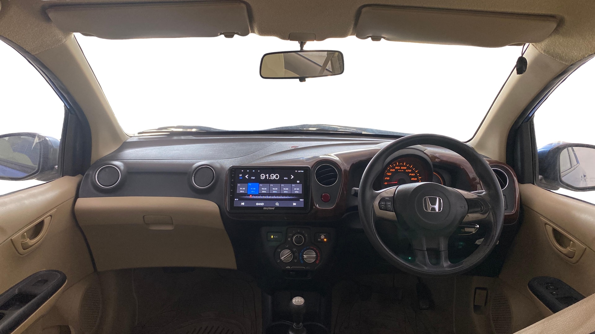 View 2014 Honda Amaze E MT Petrol BS IV Image 15 Used 2014 Honda Amaze E MT Petrol BS IV Image 15