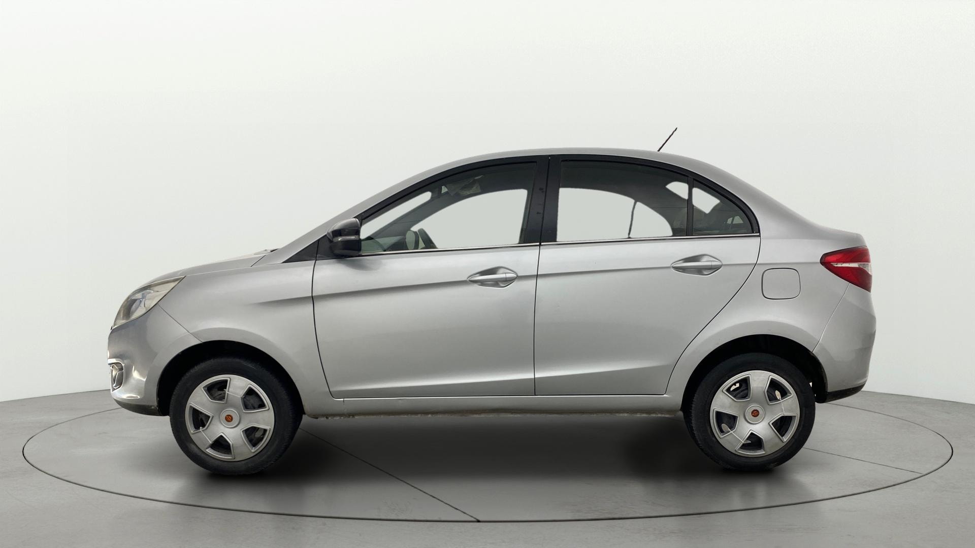 View 2016 Tata Zest XMS Petrol Image 5 Used 2016 Tata Zest XMS Petrol Image 5