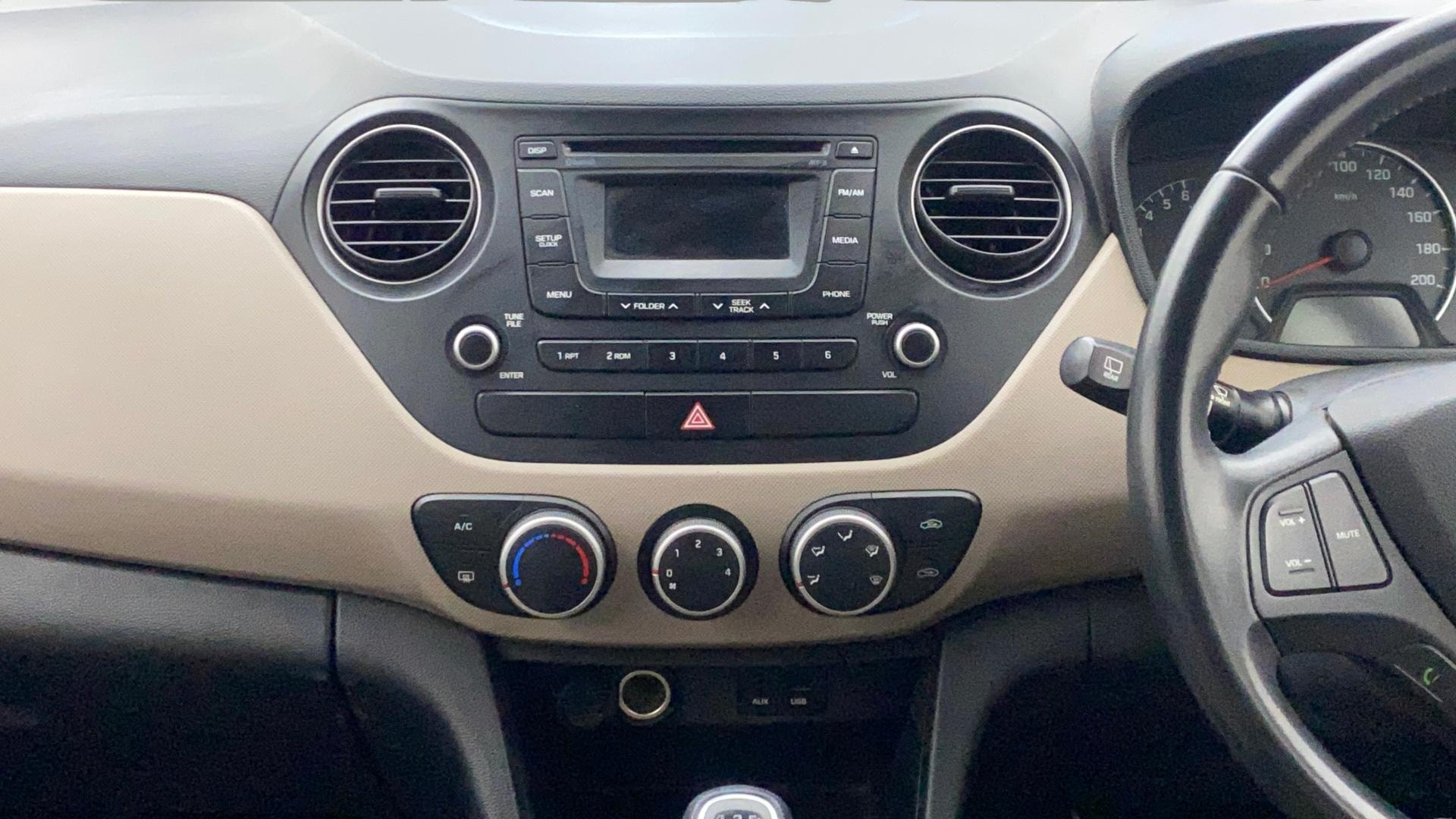 View 2014 Hyundai Grand i10 1.2 Asta Petrol Image 31 Used 2014 Hyundai Grand i10 1.2 Asta Petrol Image 31
