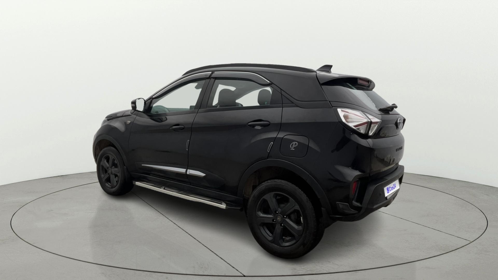 View 2023 Tata Nexon Revotron XE Image 2 Used 2023 Tata Nexon Revotron XE Image 2
