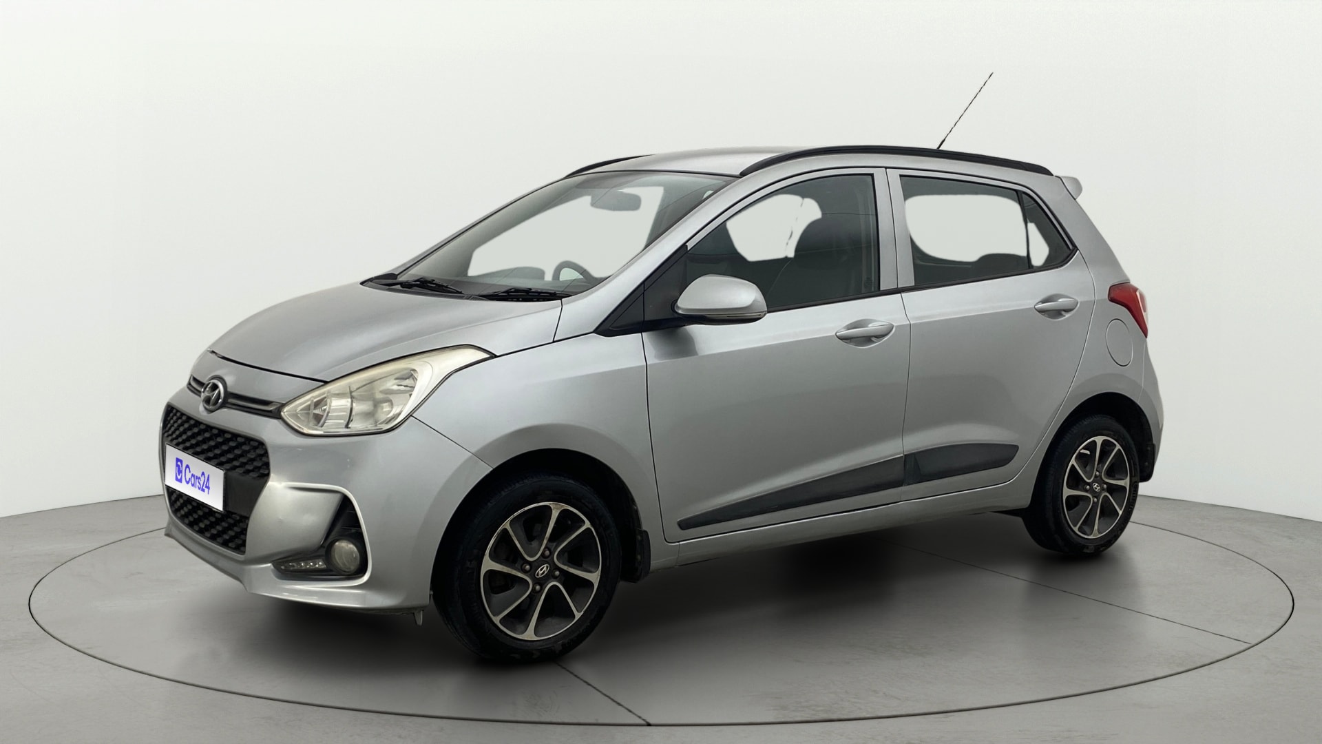 View 2019 Hyundai Grand i10 1.2 Sportz AT Petrol Image 35 Used 2019 Hyundai Grand i10 1.2 Sportz AT Petrol Image 35