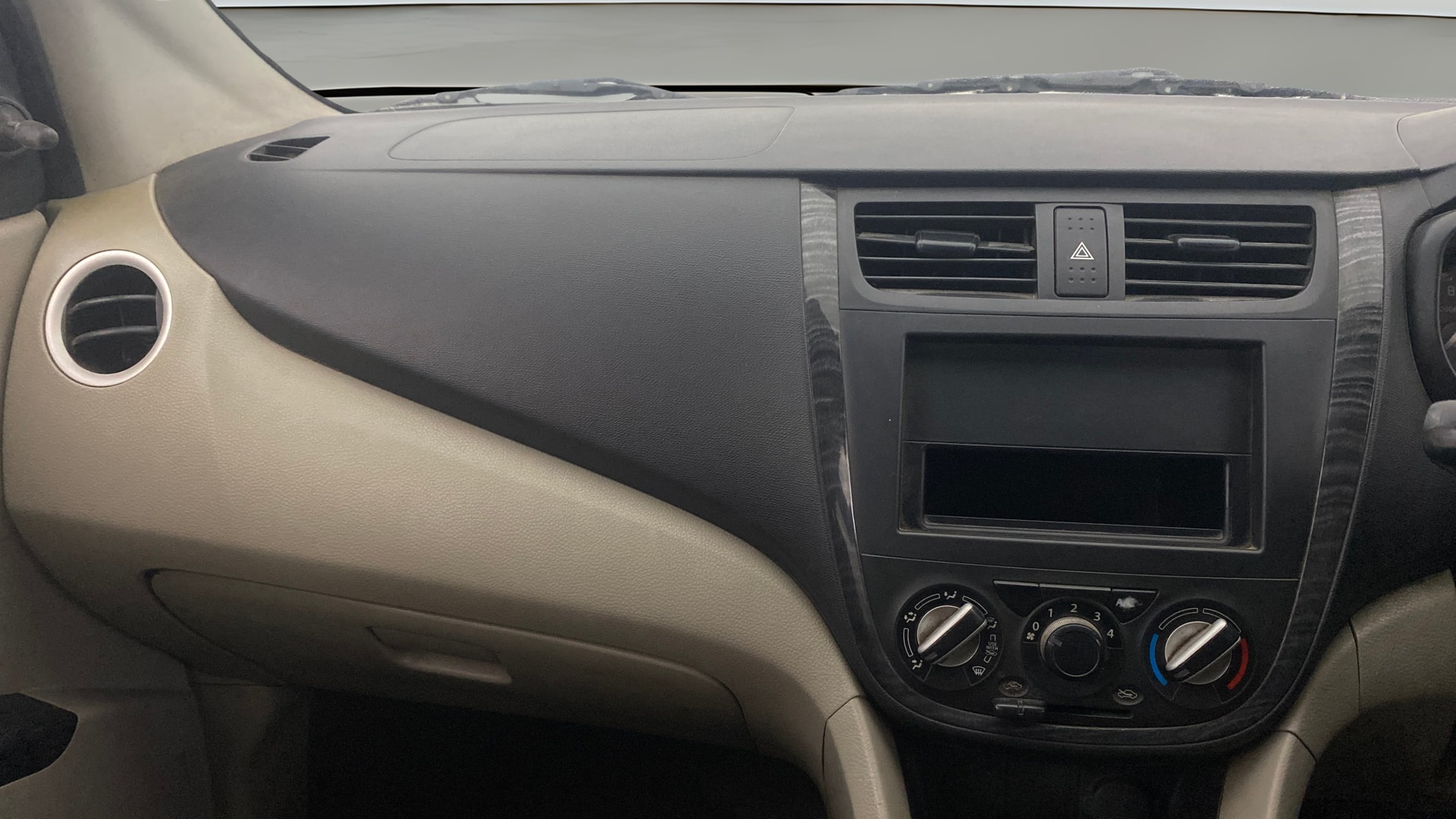 View 2014 Maruti Suzuki 1000 Base Variant Image 17 Used 2014 Maruti Suzuki 1000 Base Variant Image 17