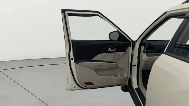 View Mahindra XUV300 Image 33 Used Mahindra XUV300 Image 33