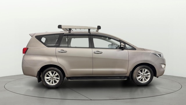 View Toyota Innova Crysta Image 29 Used Toyota Innova Crysta Image 29