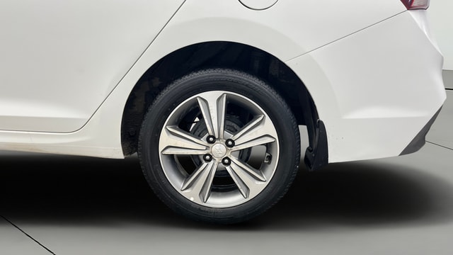 View Hyundai Verna Image 12 Used Hyundai Verna Image 12