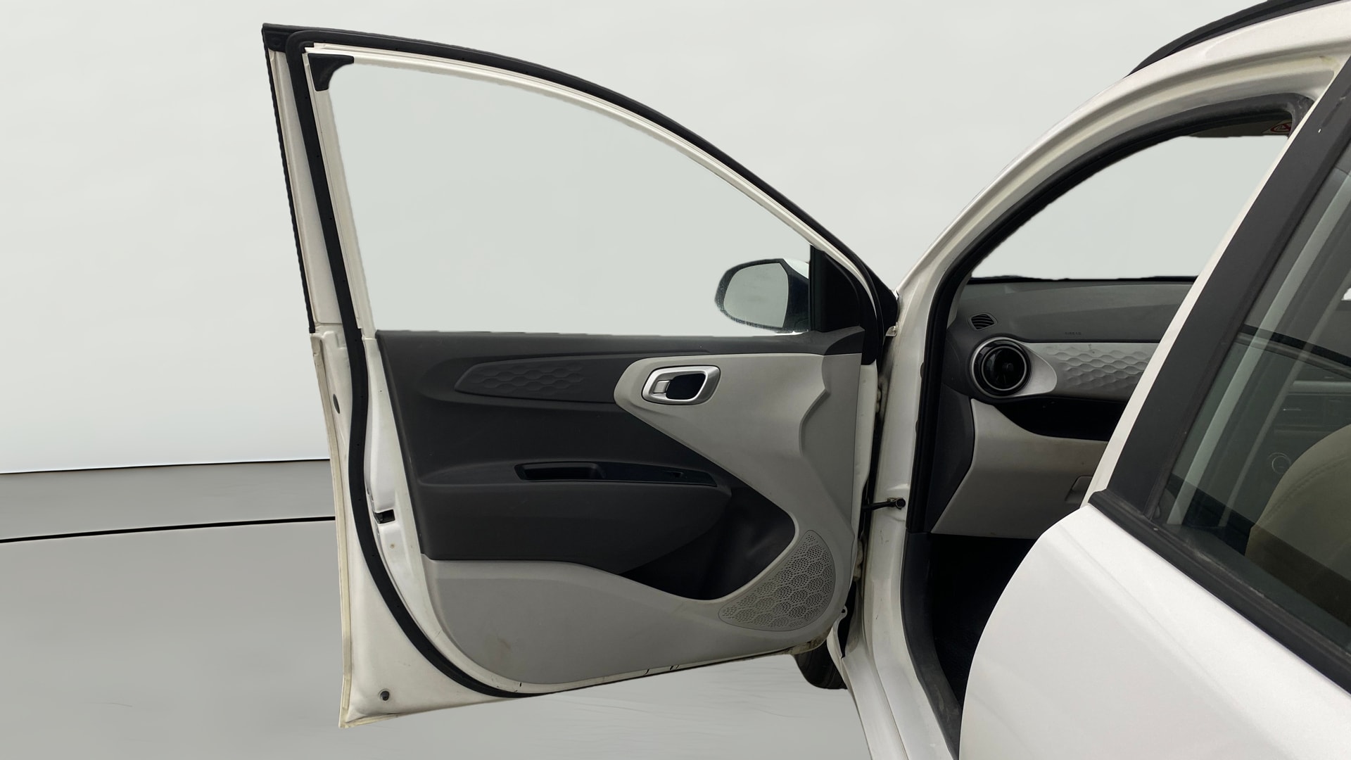 View 2020 Hyundai Grand i10 Nios Sportz Petrol AMT Image 31 Used 2020 Hyundai Grand i10 Nios Sportz Petrol AMT Image 31