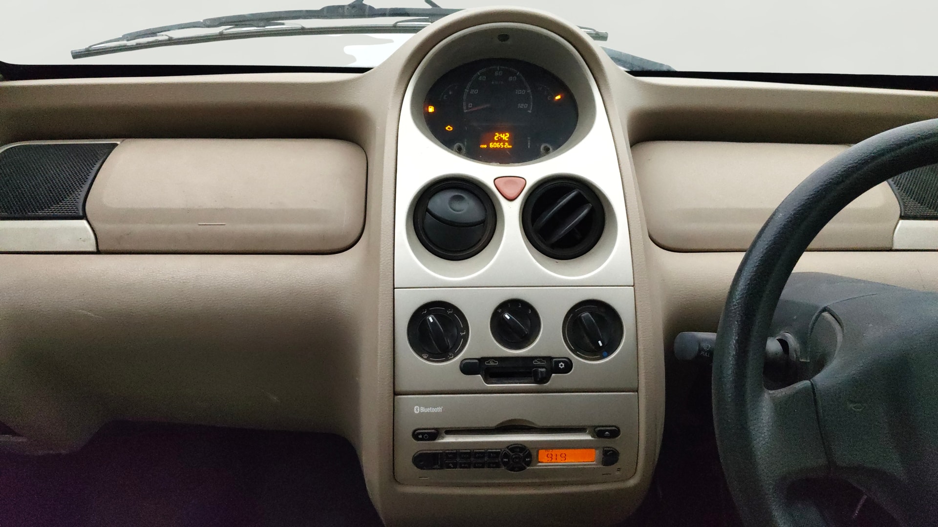 View 2015 Tata Nano Twist XT Image 17 Used 2015 Tata Nano Twist XT Image 17