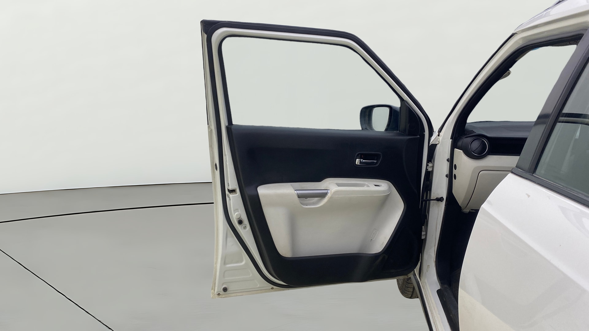 View 2020 Maruti Suzuki 1000 Base Variant Image 37 Used 2020 Maruti Suzuki 1000 Base Variant Image 37