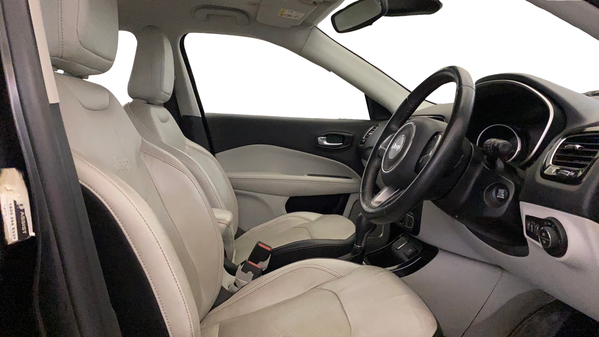 View 2017 Jeep Compass Limited (O)1.4 Multi AIR Petrol DDCT AT BS IV Image 26 Used 2017 Jeep Compass Limited (O)1.4 Multi AIR Petrol DDCT AT BS IV Image 26