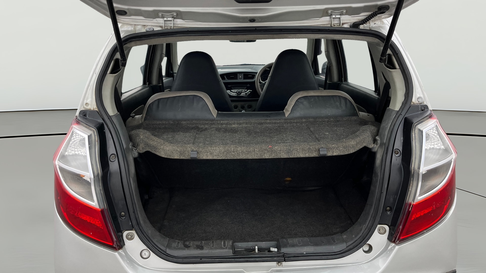 View 2015 Maruti Suzuki Alto K10 LX Image 36 Used 2015 Maruti Suzuki Alto K10 LX Image 36