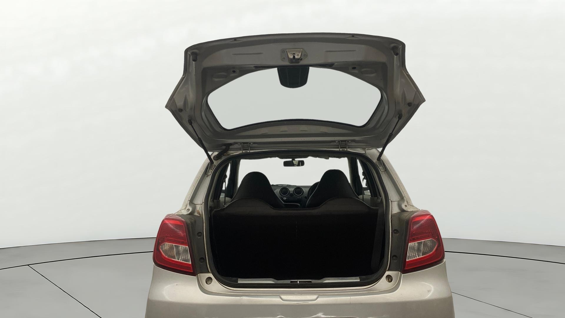 View 2016 Datsun Go T Image 16 Used 2016 Datsun Go T Image 16