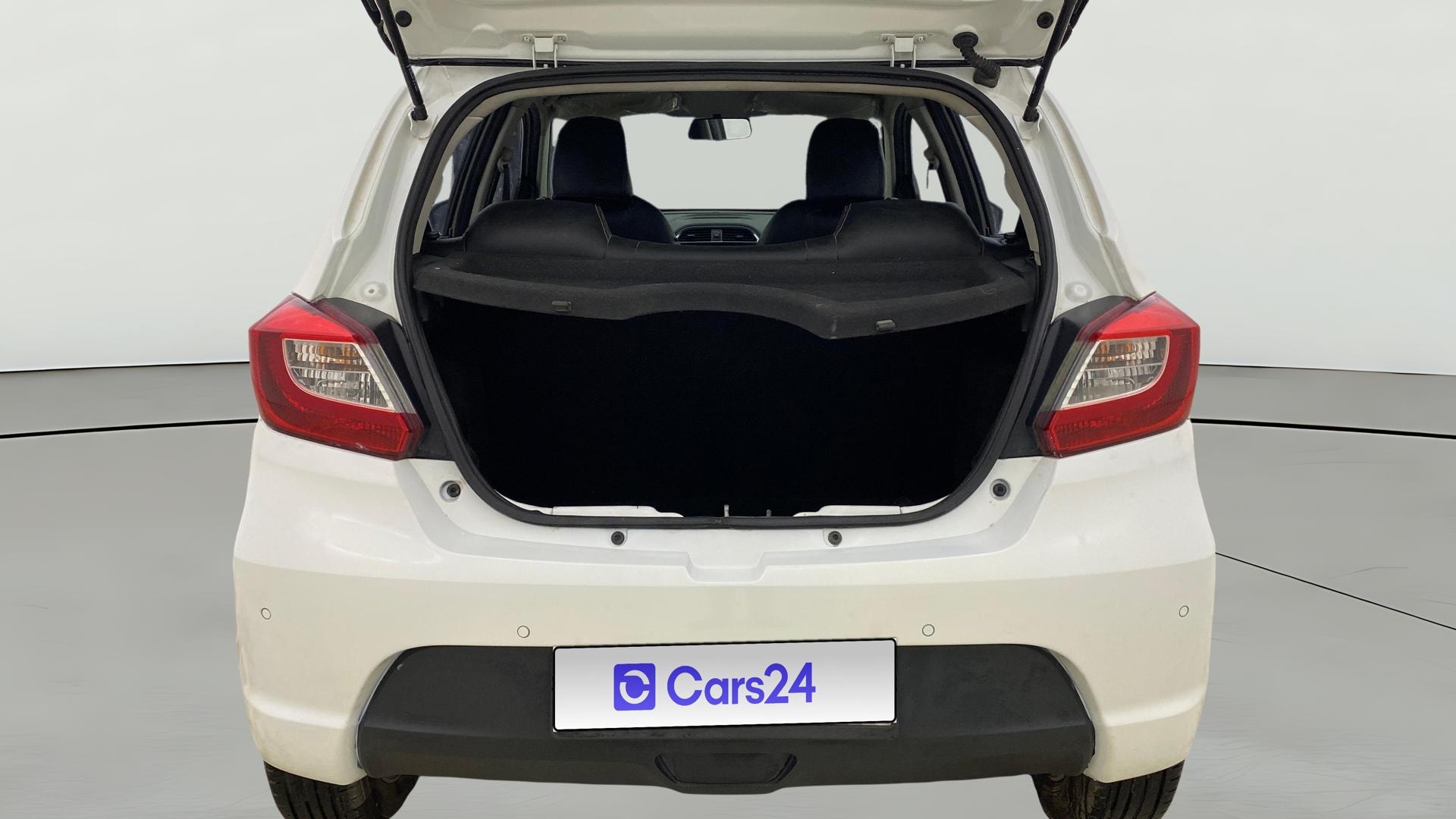 View 2019 Tata Tiago Revotorq XB Image 36 Used 2019 Tata Tiago Revotorq XB Image 36