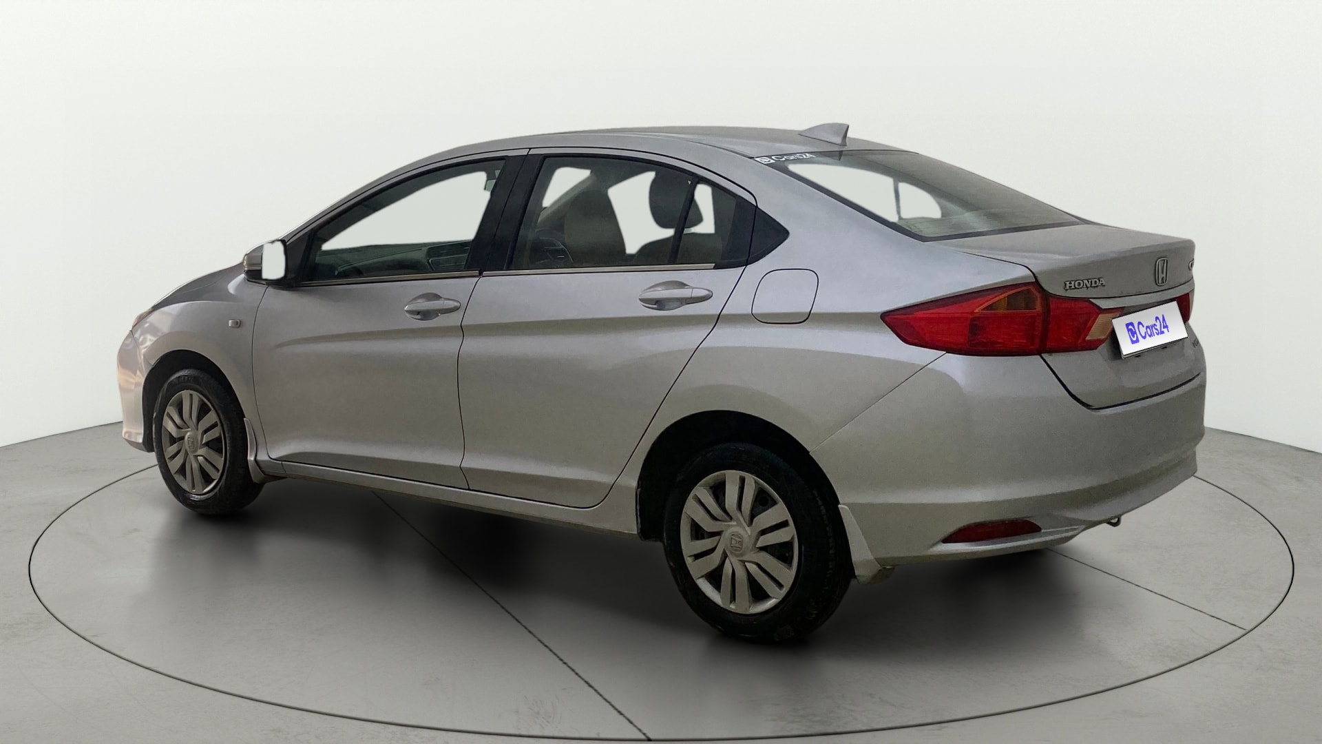 View 2015 Honda City ZX MT Diesel Anniversary Edition Image 2 Used 2015 Honda City ZX MT Diesel Anniversary Edition Image 2