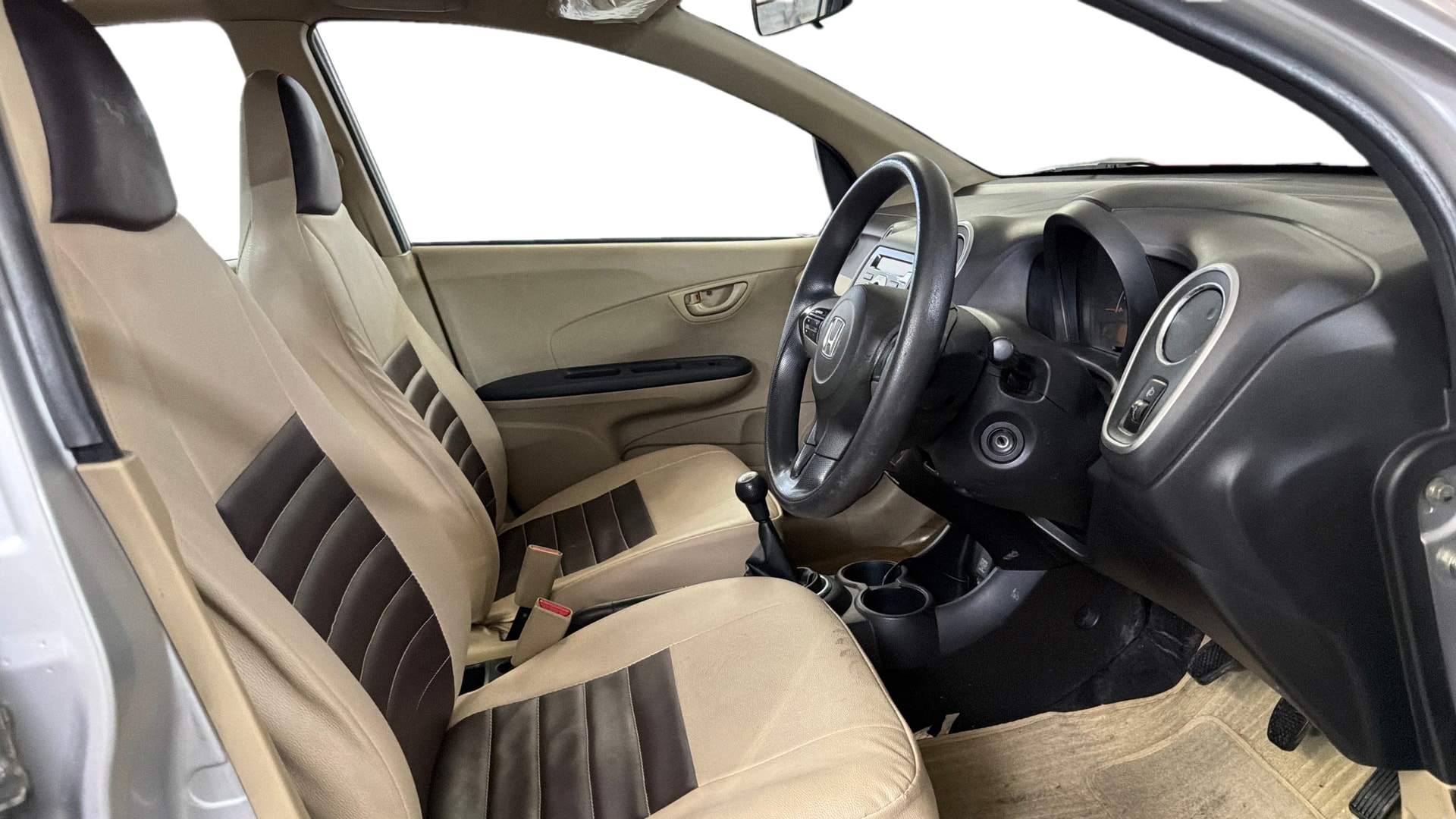 View 2015 Honda Mobilio E Diesel Image 26 Used 2015 Honda Mobilio E Diesel Image 26
