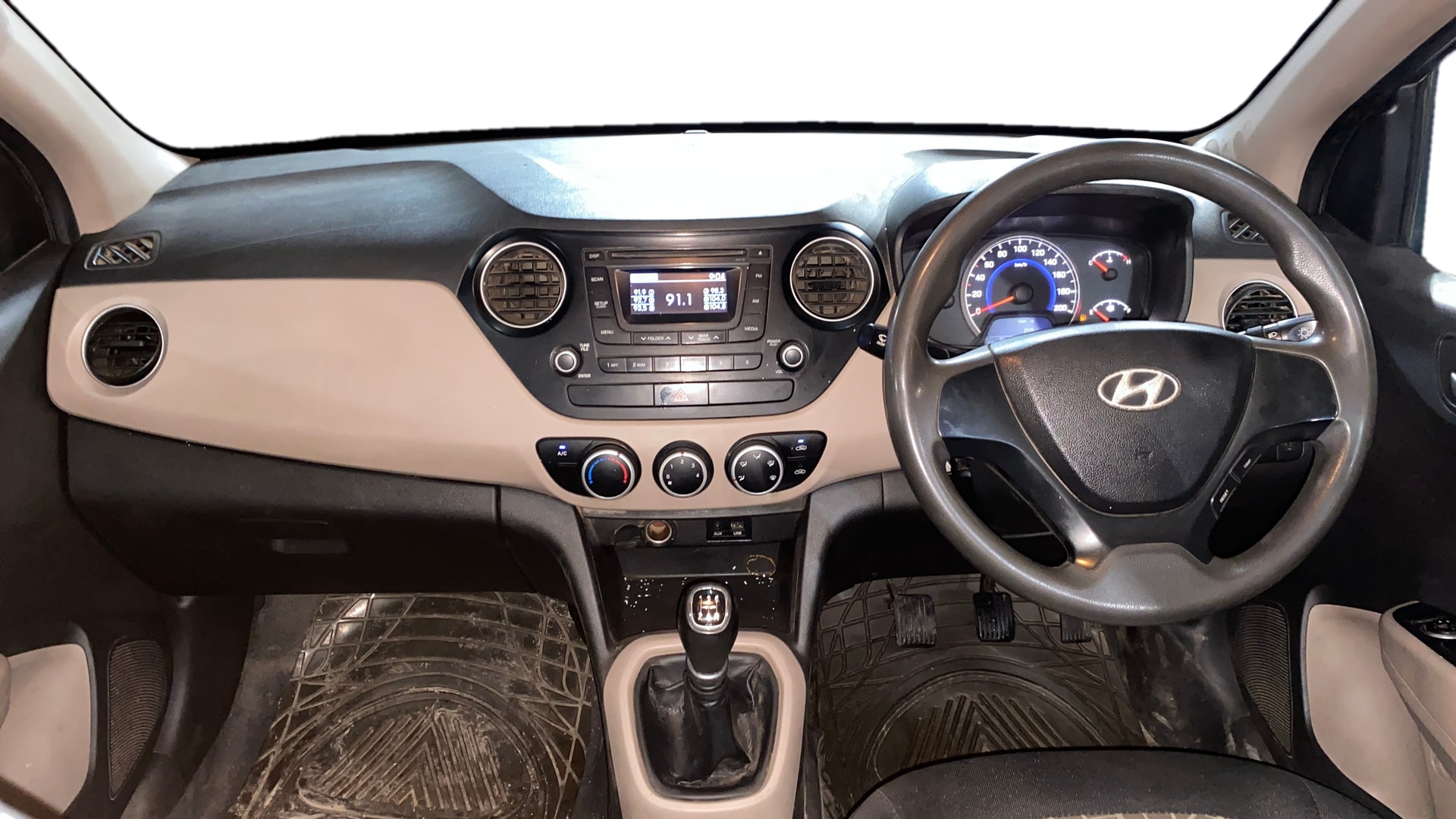 View 2015 Hyundai Grand i10 Sportz 1.2 Kappa Image 15 Used 2015 Hyundai Grand i10 Sportz 1.2 Kappa Image 15