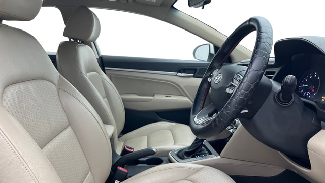 View Hyundai Elantra Image 28 Used Hyundai Elantra Image 28