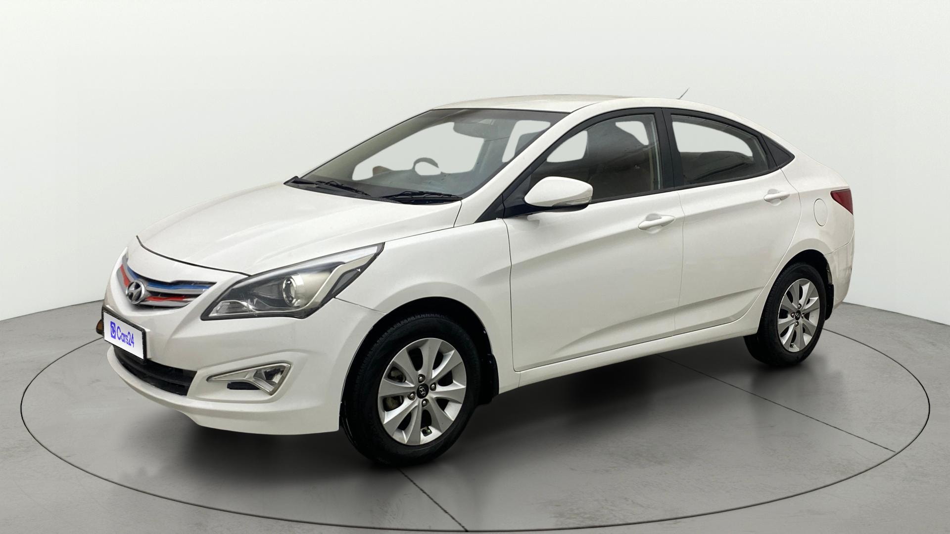 View 2015 Hyundai Fluidic Verna 1.6 VTVT S Image 35 Used 2015 Hyundai Fluidic Verna 1.6 VTVT S Image 35