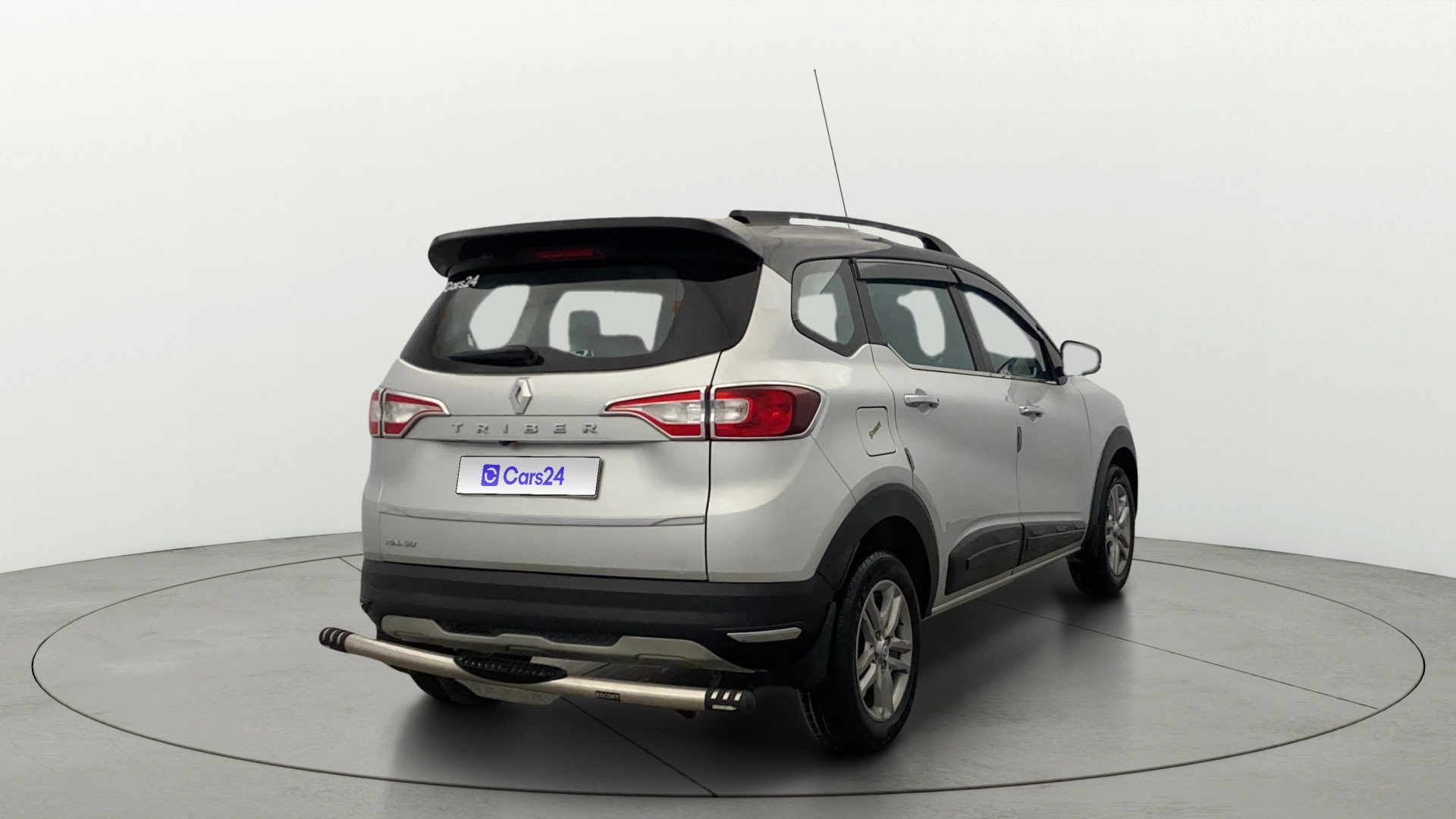 View 2023 Renault Triber RXZ Image 45 Used 2023 Renault Triber RXZ Image 45