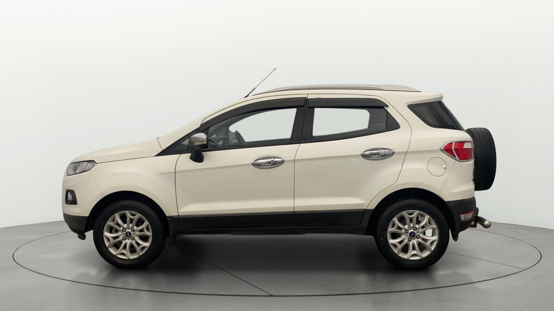 View 2017 Ford EcoSport 1.5 TDCi Diesel Ambiente BS IV Image 5 Used 2017 Ford EcoSport 1.5 TDCi Diesel Ambiente BS IV Image 5