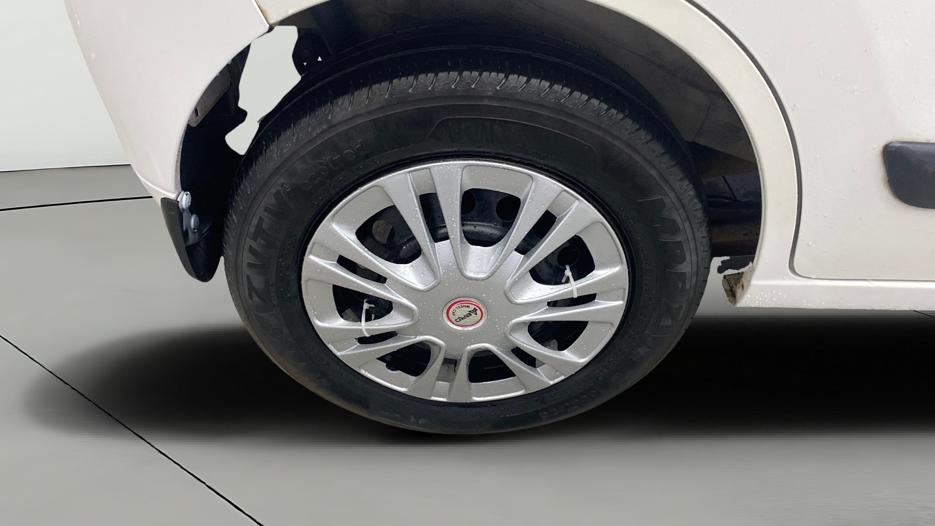 View 2017 Maruti Suzuki 1000 Base Variant Image 24 Used 2017 Maruti Suzuki 1000 Base Variant Image 24