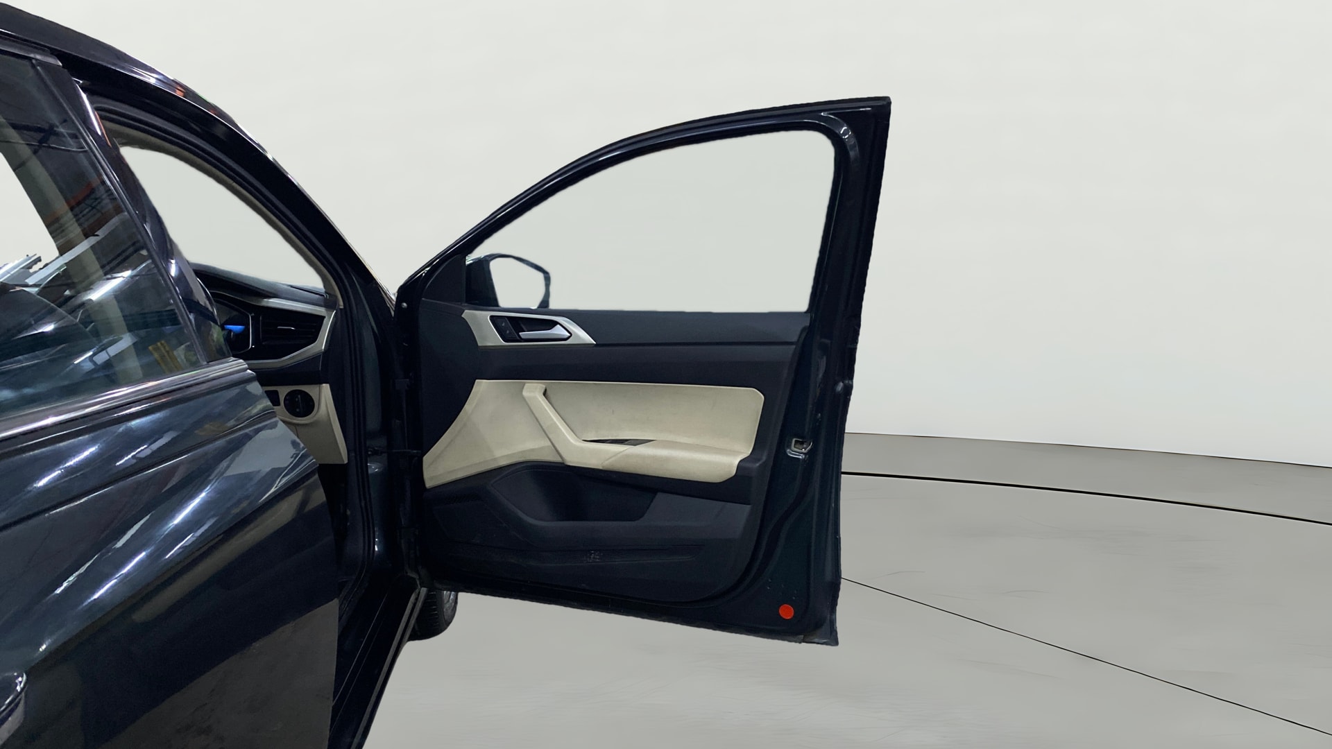 View 2024 Volkswagen Virtus Topline 1.0 TSI MT Image 48 Used 2024 Volkswagen Virtus Topline 1.0 TSI MT Image 48
