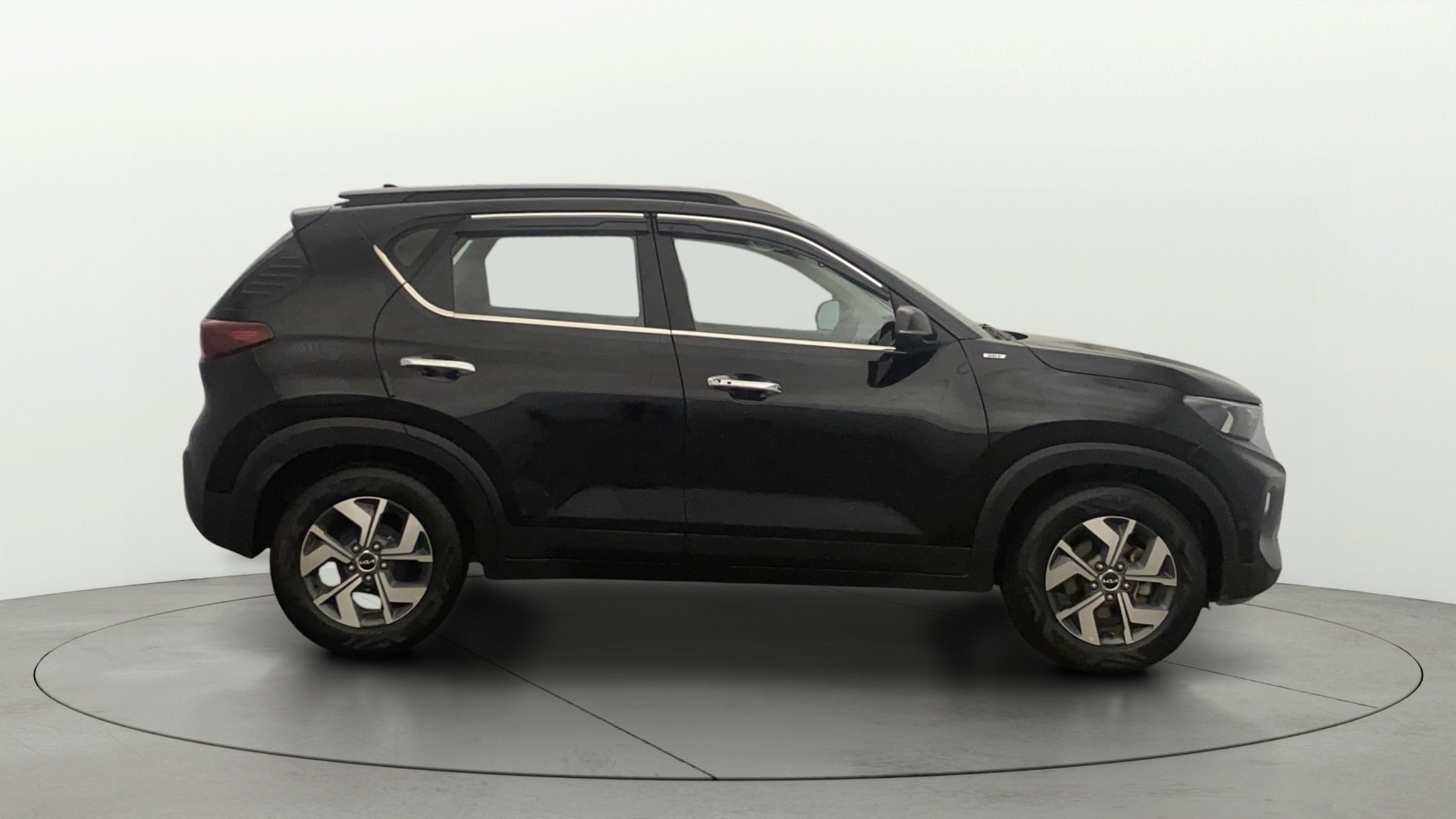 View 2023 Kia Sonet HTK Plus iMT Petrol Image 26 Used 2023 Kia Sonet HTK Plus iMT Petrol Image 26