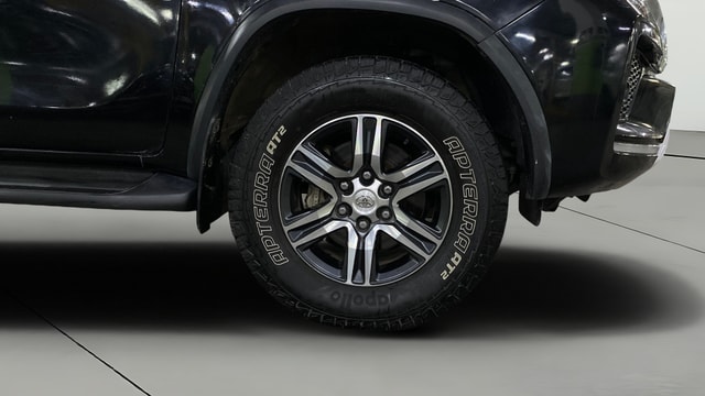 View Toyota Fortuner Image 45 Used Toyota Fortuner Image 45