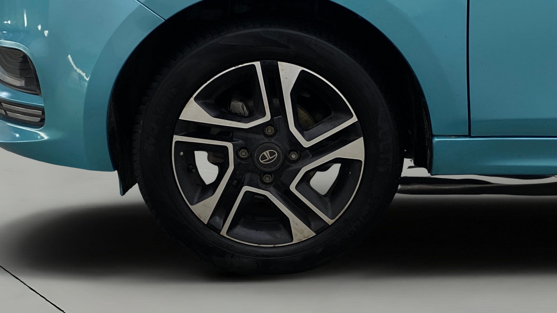 View 2025 Tata Tiago Revotorq XB Image 29 Used 2025 Tata Tiago Revotorq XB Image 29