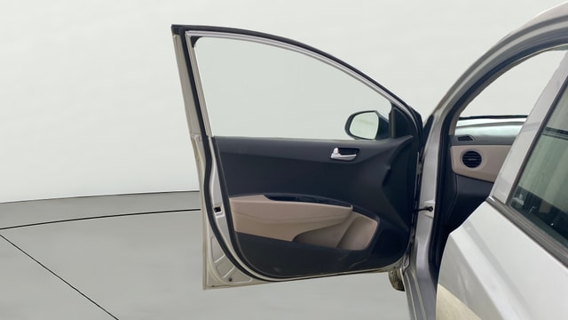 View Hyundai Grand i10 Image 30 Used Hyundai Grand i10 Image 30
