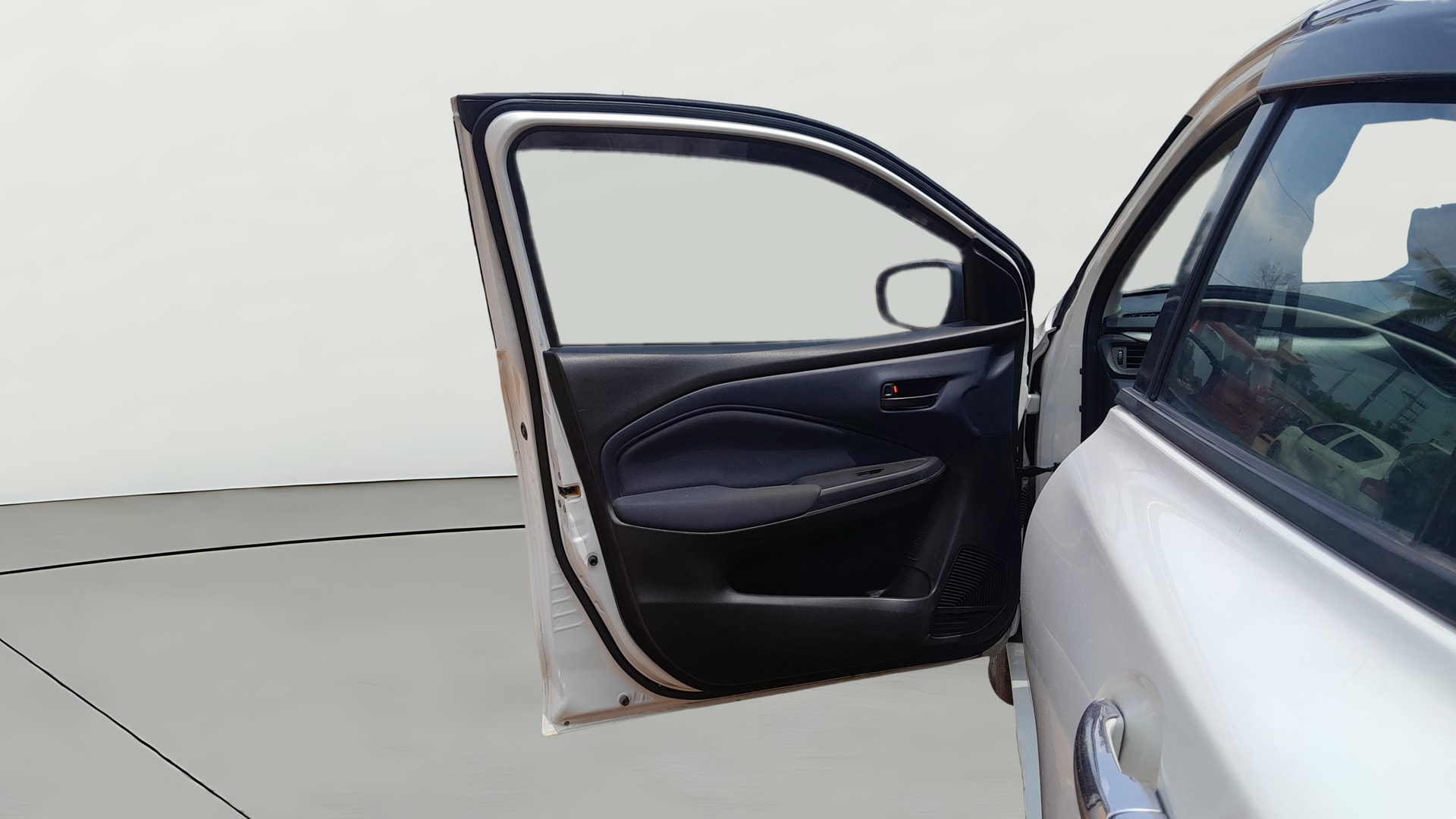 View 2022 Maruti Suzuki 1000 Base Variant Image 31 Used 2022 Maruti Suzuki 1000 Base Variant Image 31