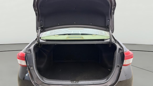 View Toyota Yaris Image 38 Used Toyota Yaris Image 38