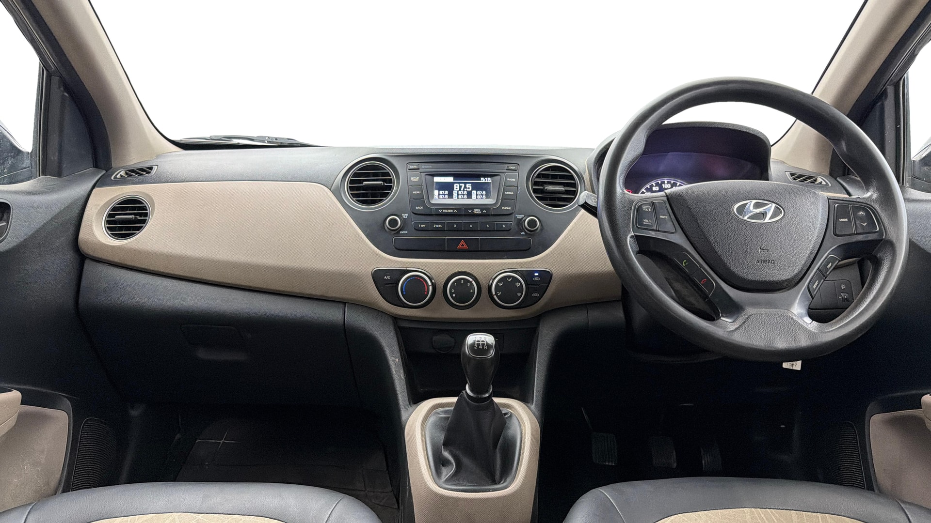 View 2018 Hyundai Grand i10 Magna 1.2 Kappa VTVT Image 15 Used 2018 Hyundai Grand i10 Magna 1.2 Kappa VTVT Image 15