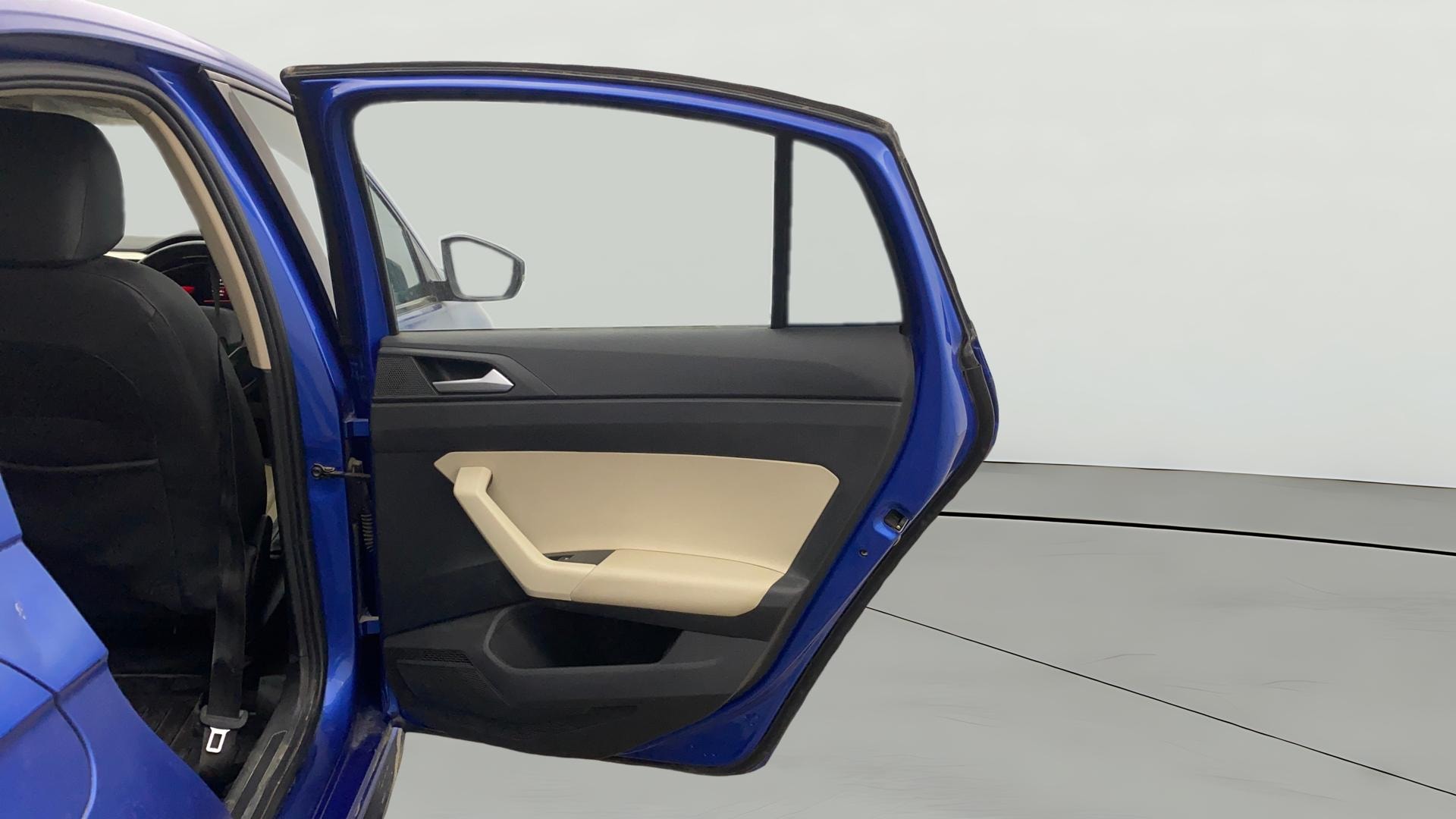 View 2023 Volkswagen Virtus Topline 1.0 TSI MT Image 6 Used 2023 Volkswagen Virtus Topline 1.0 TSI MT Image 6