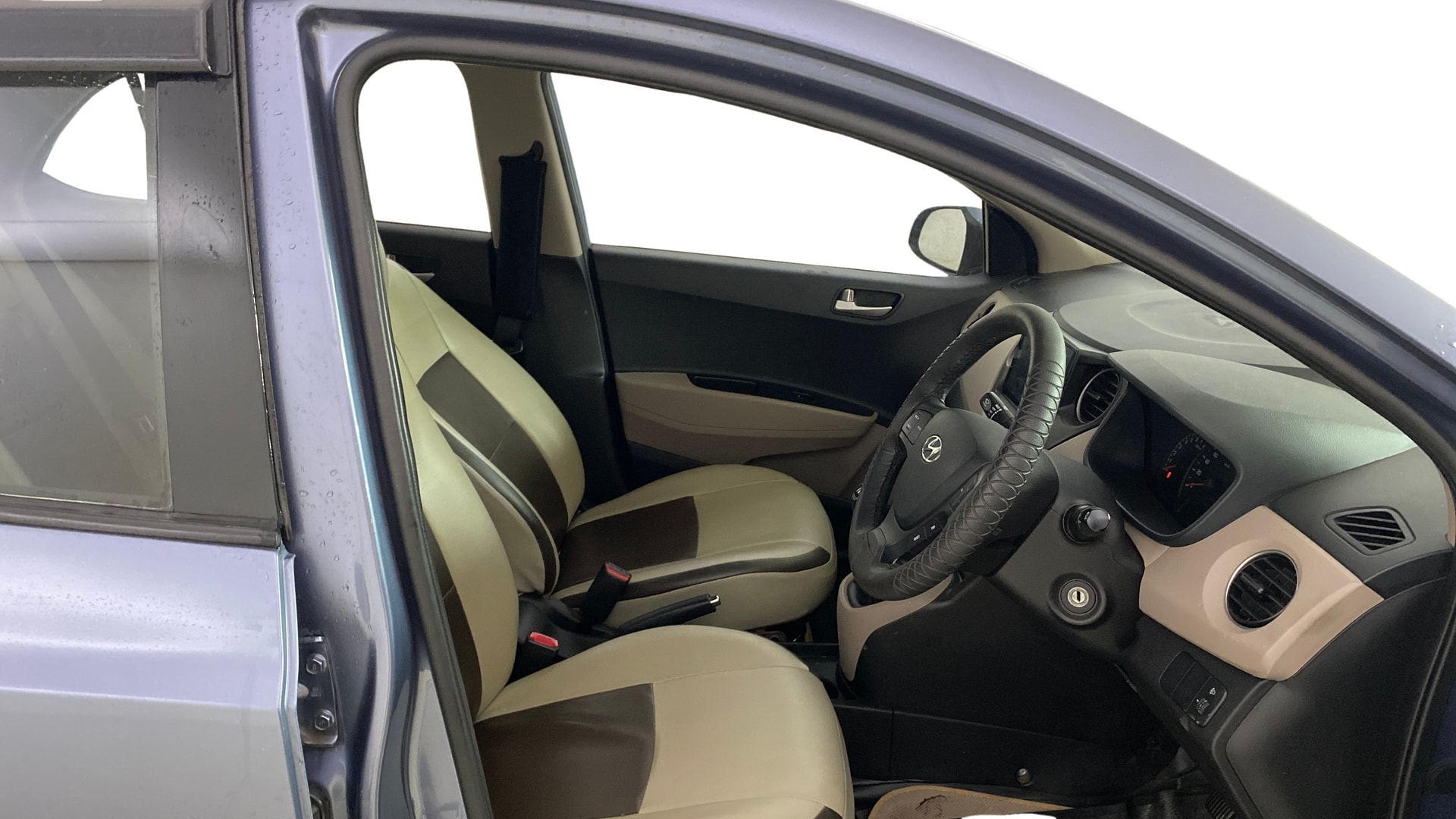 View 2016 Hyundai Xcent SX Petrol Image 26 Used 2016 Hyundai Xcent SX Petrol Image 26