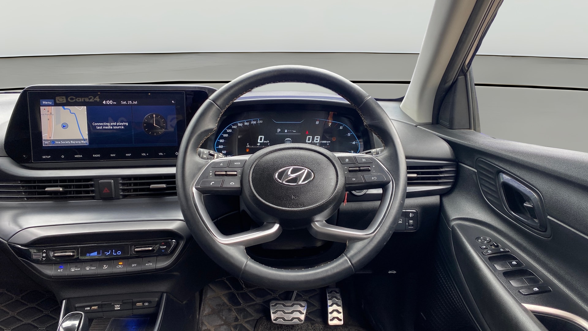 View 2021 Hyundai Elite i20 1.0 Asta Option DCT Dual Tone Petrol Image 14 Used 2021 Hyundai Elite i20 1.0 Asta Option DCT Dual Tone Petrol Image 14