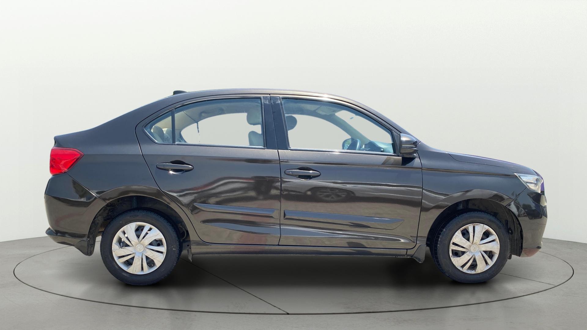 View 2019 Honda Amaze E MT Petrol BS IV Image 8 Used 2019 Honda Amaze E MT Petrol BS IV Image 8