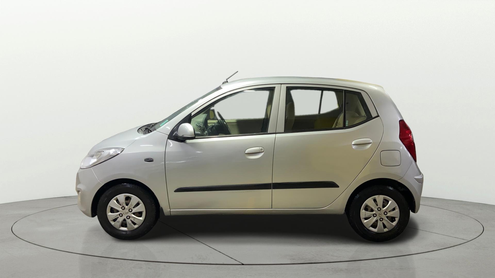 View 2013 Hyundai i10 1.2 Magna MT Image 24 Used 2013 Hyundai i10 1.2 Magna MT Image 24