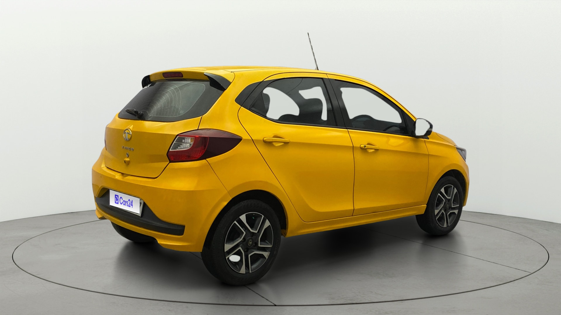 View 2020 Tata Tiago Revotorq XB Image 43 Used 2020 Tata Tiago Revotorq XB Image 43