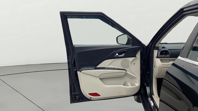 View Mahindra XUV300 Image 32 Used Mahindra XUV300 Image 32