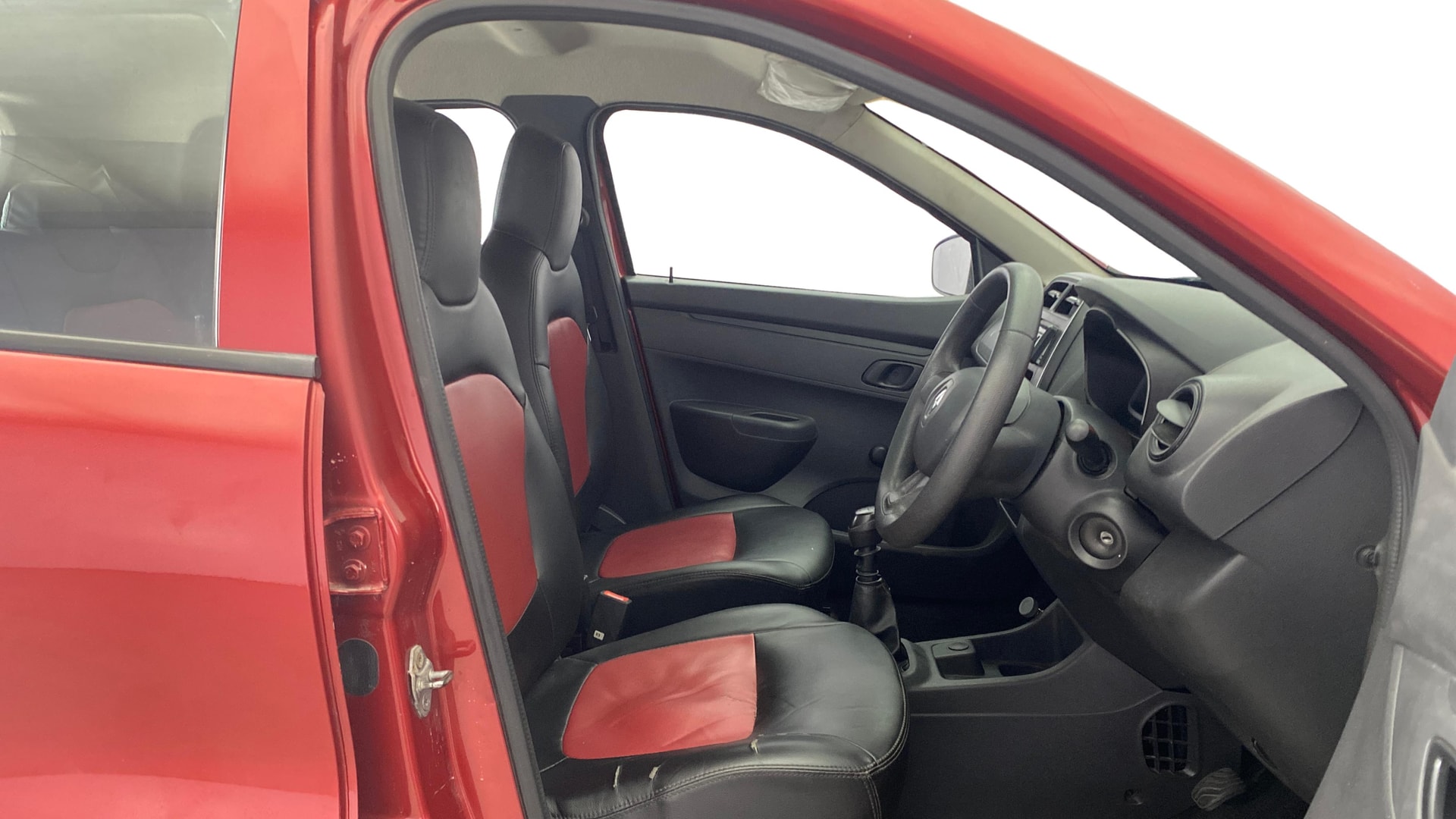 View 2015 Renault Kwid RXE Image 25 Used 2015 Renault Kwid RXE Image 25