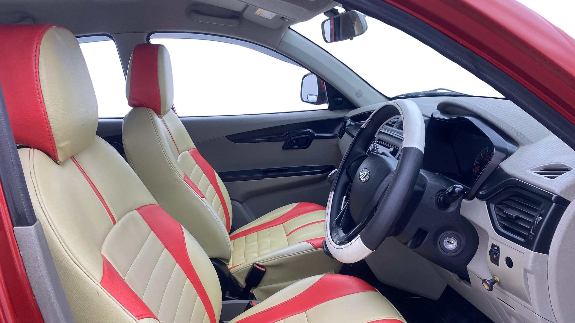 Used 2016 Mahindra KUV100 Used 2016 Mahindra KUV100