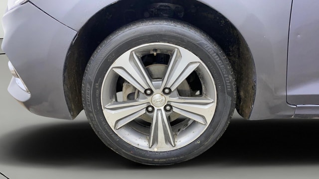 View Hyundai Verna Image 35 Used Hyundai Verna Image 35