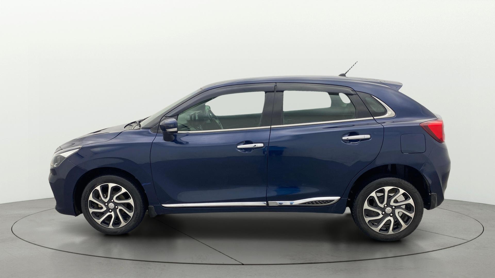 View 2022 Maruti Suzuki 1000 Base Variant Image 6 Used 2022 Maruti Suzuki 1000 Base Variant Image 6
